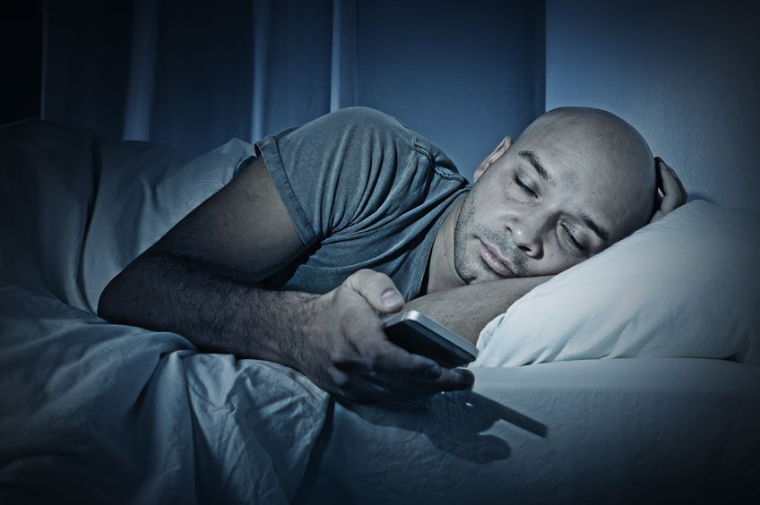 How to Beat Your Phone Addiction for Better Shut-Eye