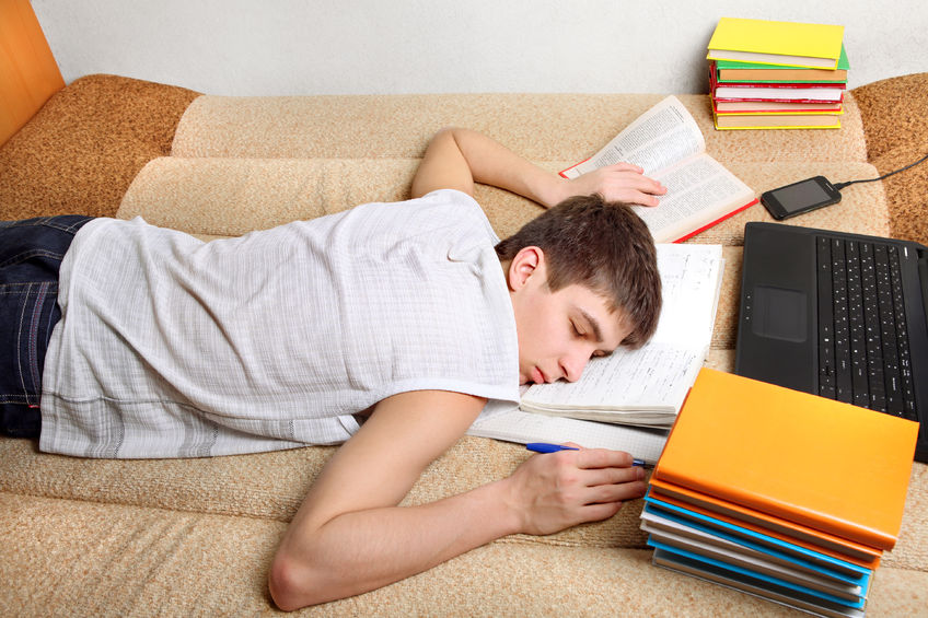 5 Reasons to Get Teenagers to Bed on Time